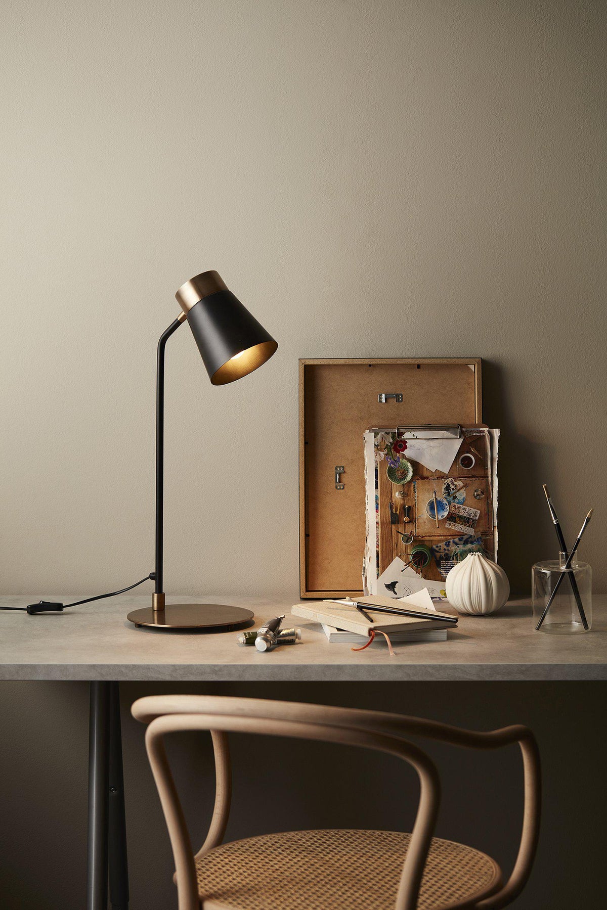 Anibe Lifestyle - Luna Skrivbordslampa Svart IP20 60cm