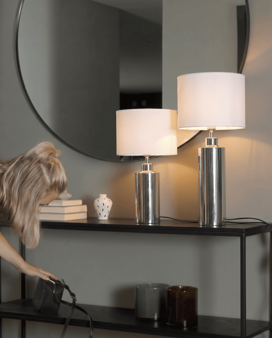 Anibe Lifestyle - Solo Bordslampa Krom Vit Skärm IP20 57cm