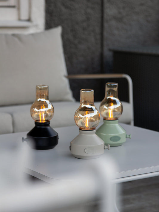 Anibe Lifestyle - Glimt Bordslampa Svart/Amber IP44 21cm