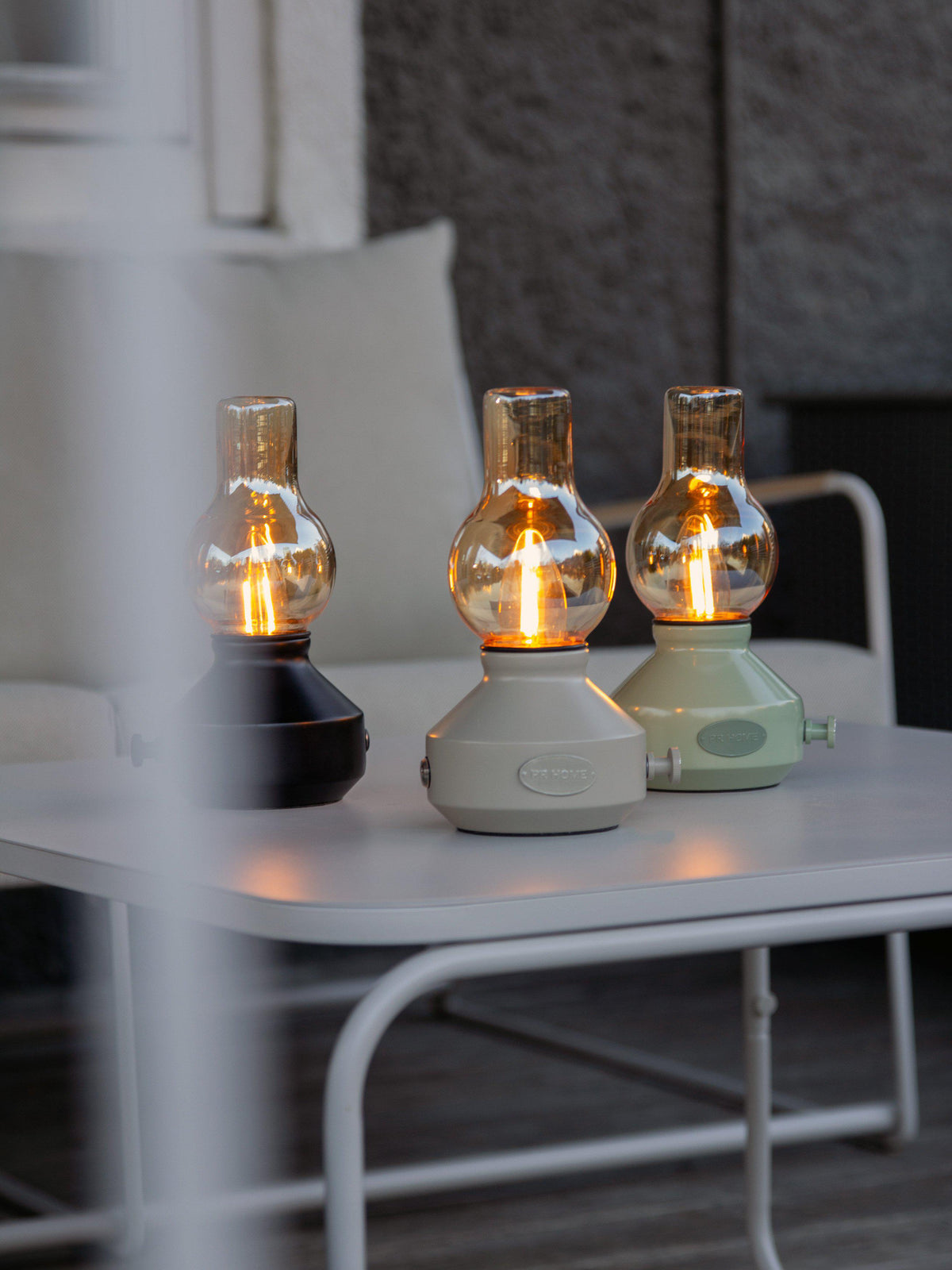 Anibe Lifestyle - Glimt Bordslampa Sand/Amber IP44 21cm