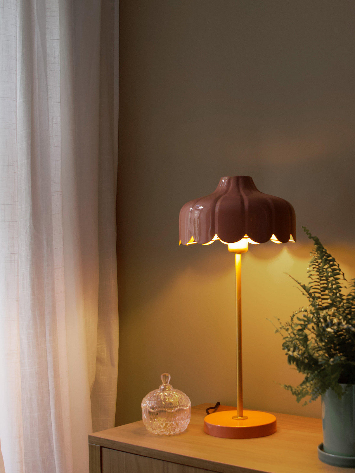 Anibe Lifestyle - Wells Bordslampa Mellanrosa/Guld IP20 50cm