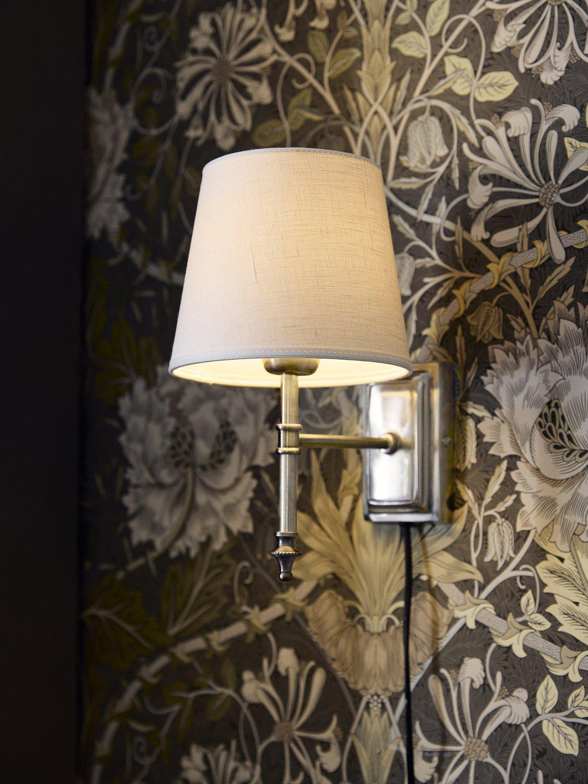 Anibe Lifestyle - Classic Vägglampa Chrome IP20 20cm
