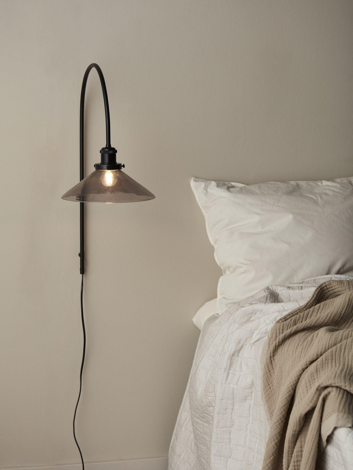 Anibe Lifestyle - August Vägglampa Svart 25cm