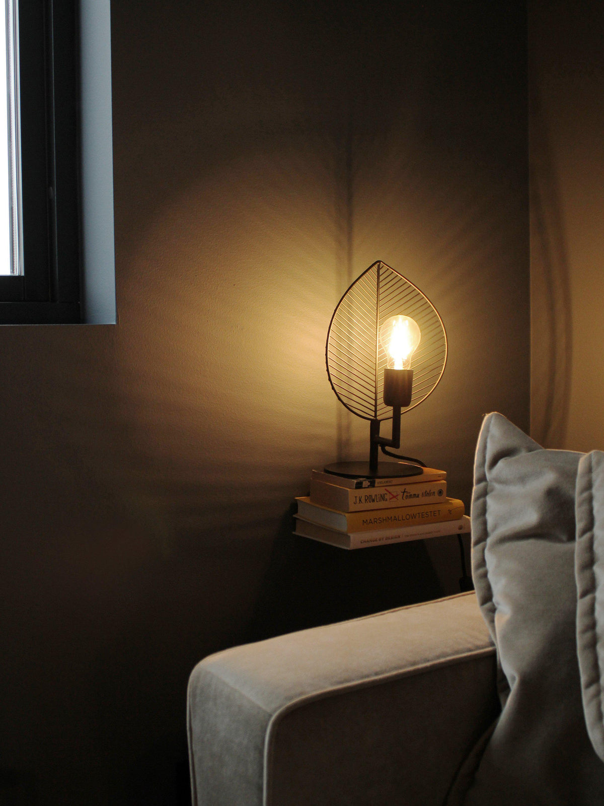 Anibe Lifestyle - Elm Bordslampa S Svart IP20 32,5cm