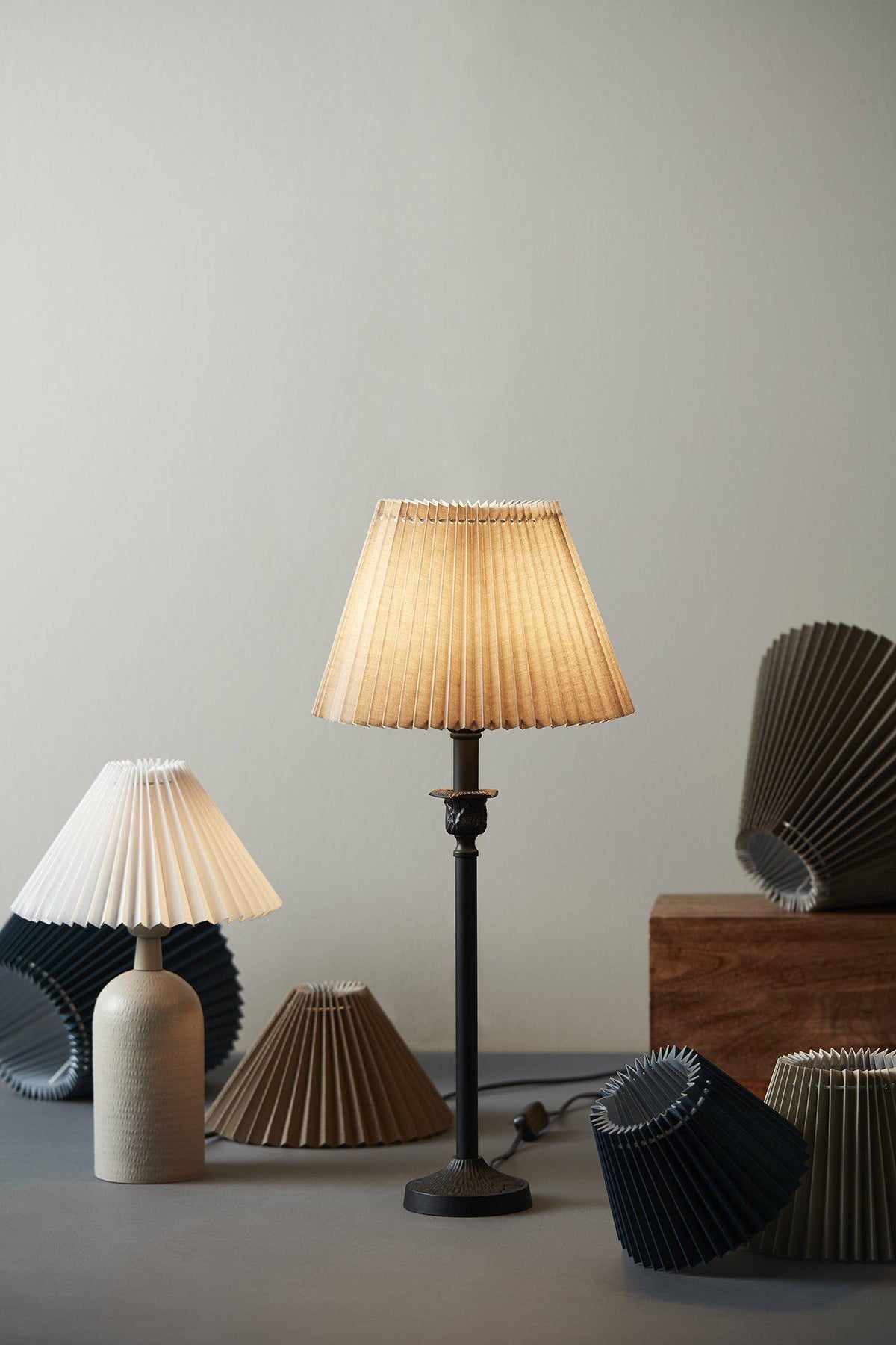 Anibe Lifestyle - Florita Lampfot Svart IP20 47cm