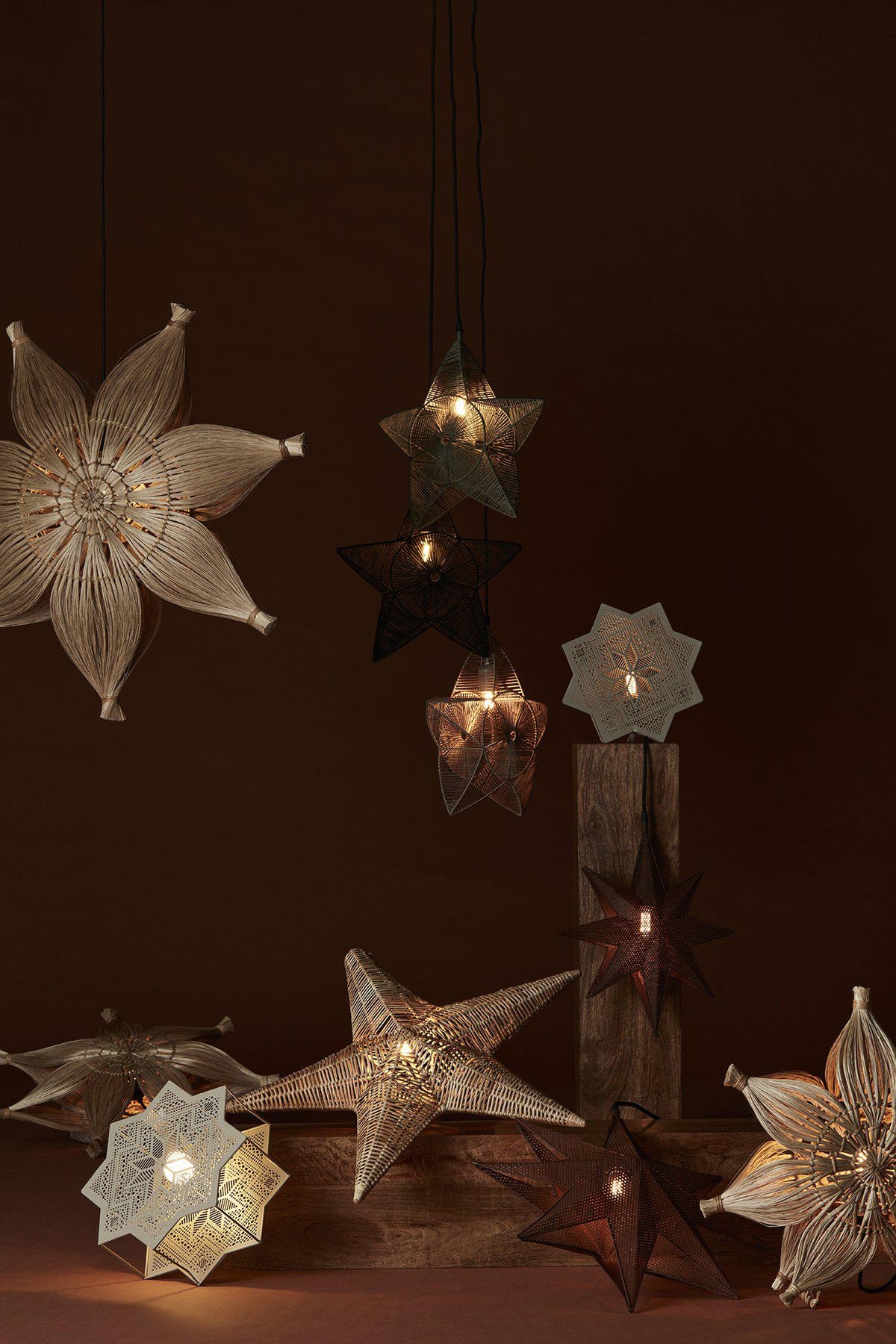 Anibe Lifestyle - Regina - Adventsstjärna Svart 40cm