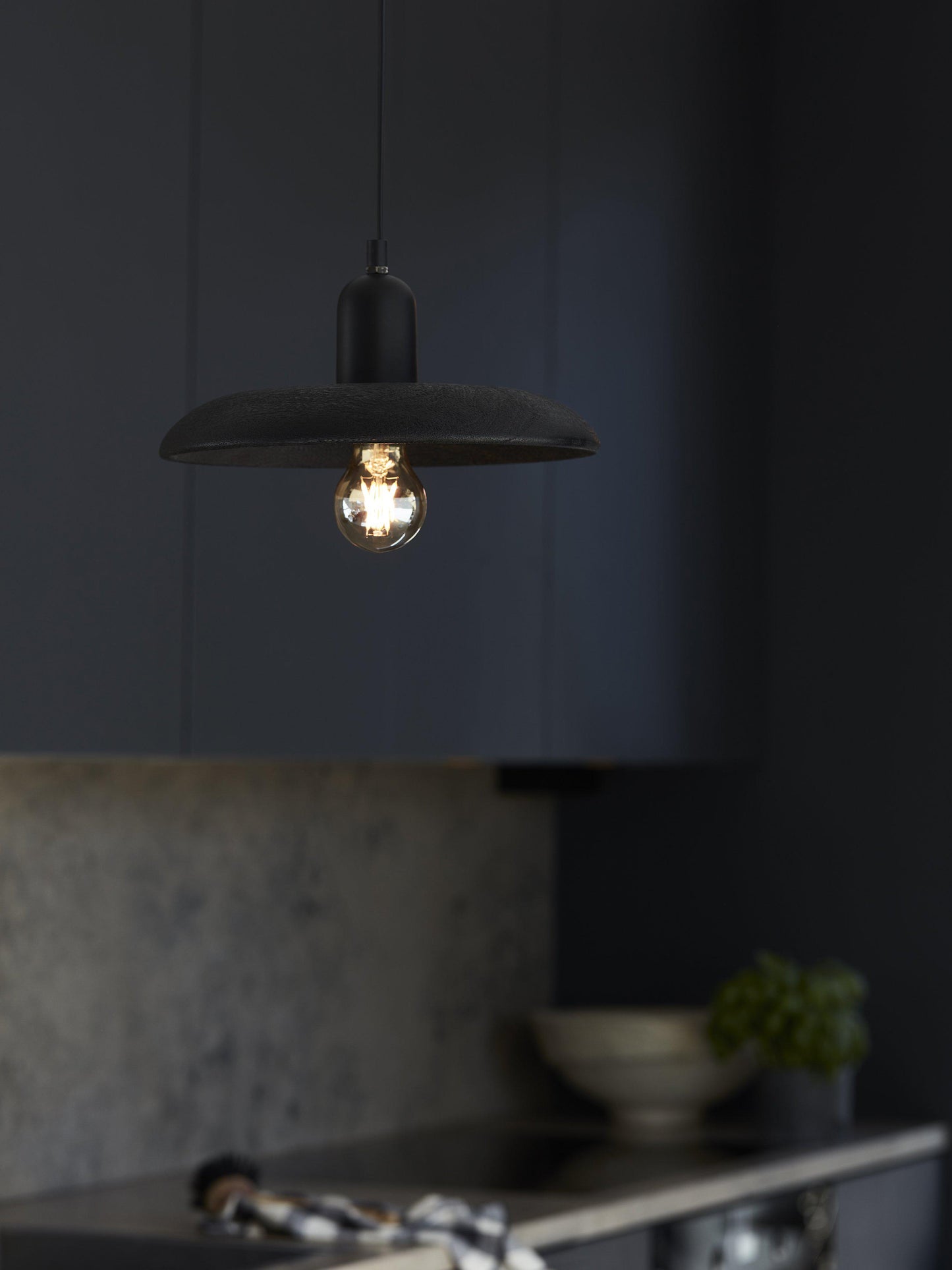 Bliss Tak/Fönsterlampa Black Rustic IP20 28cm
