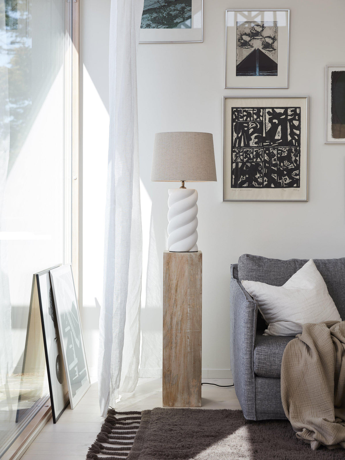 Anibe Lifestyle - Spin Lampfot Vit IP20 41cm