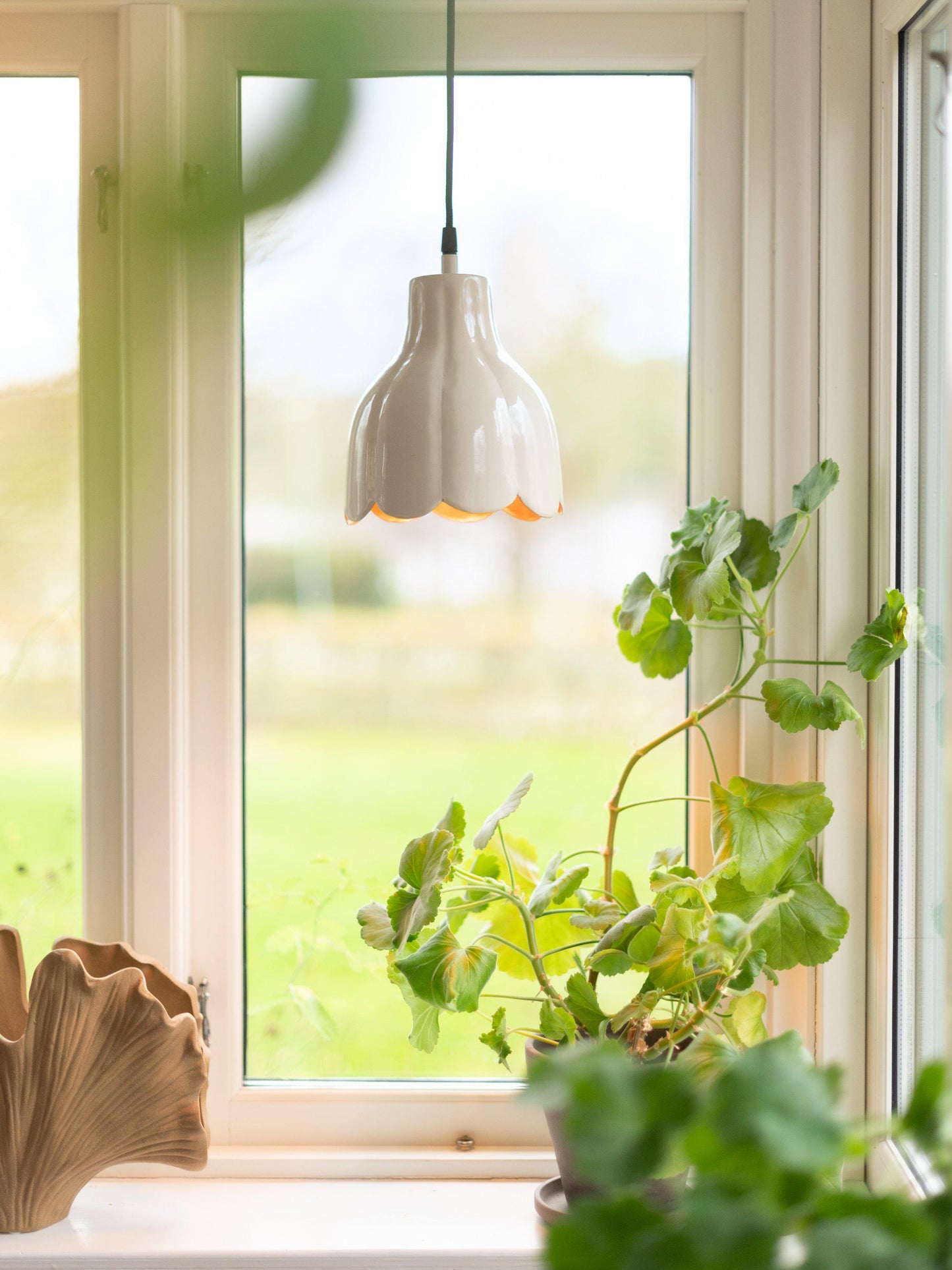 Tulippa Tak/Fönsterlampa Beige/Guld IP20 17cm