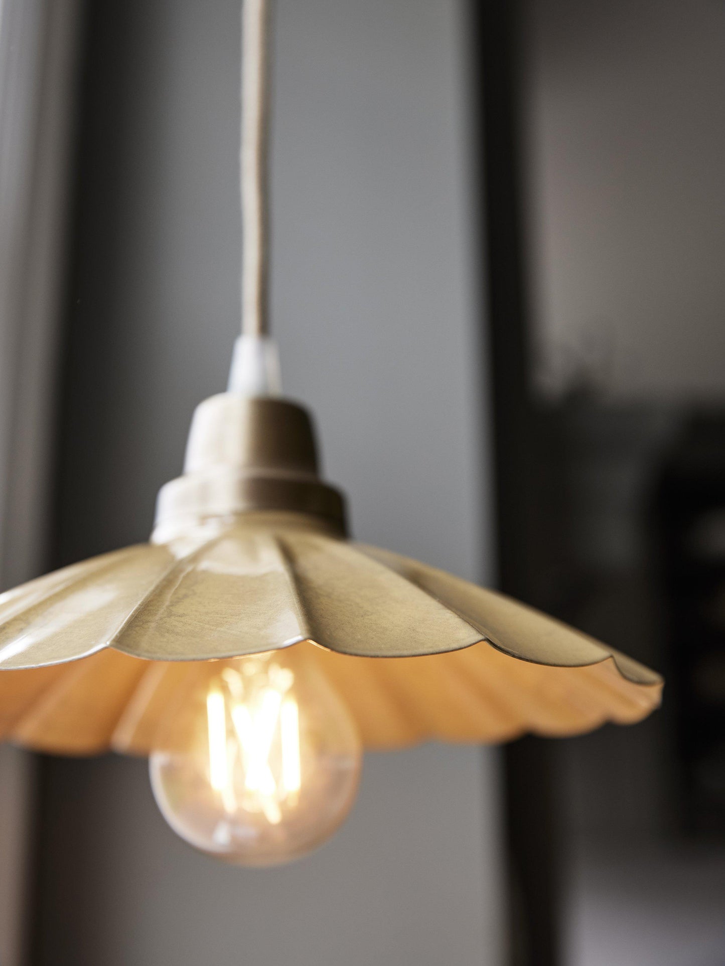 Ester Fönsterlampa Senapsgul IP20 24cm