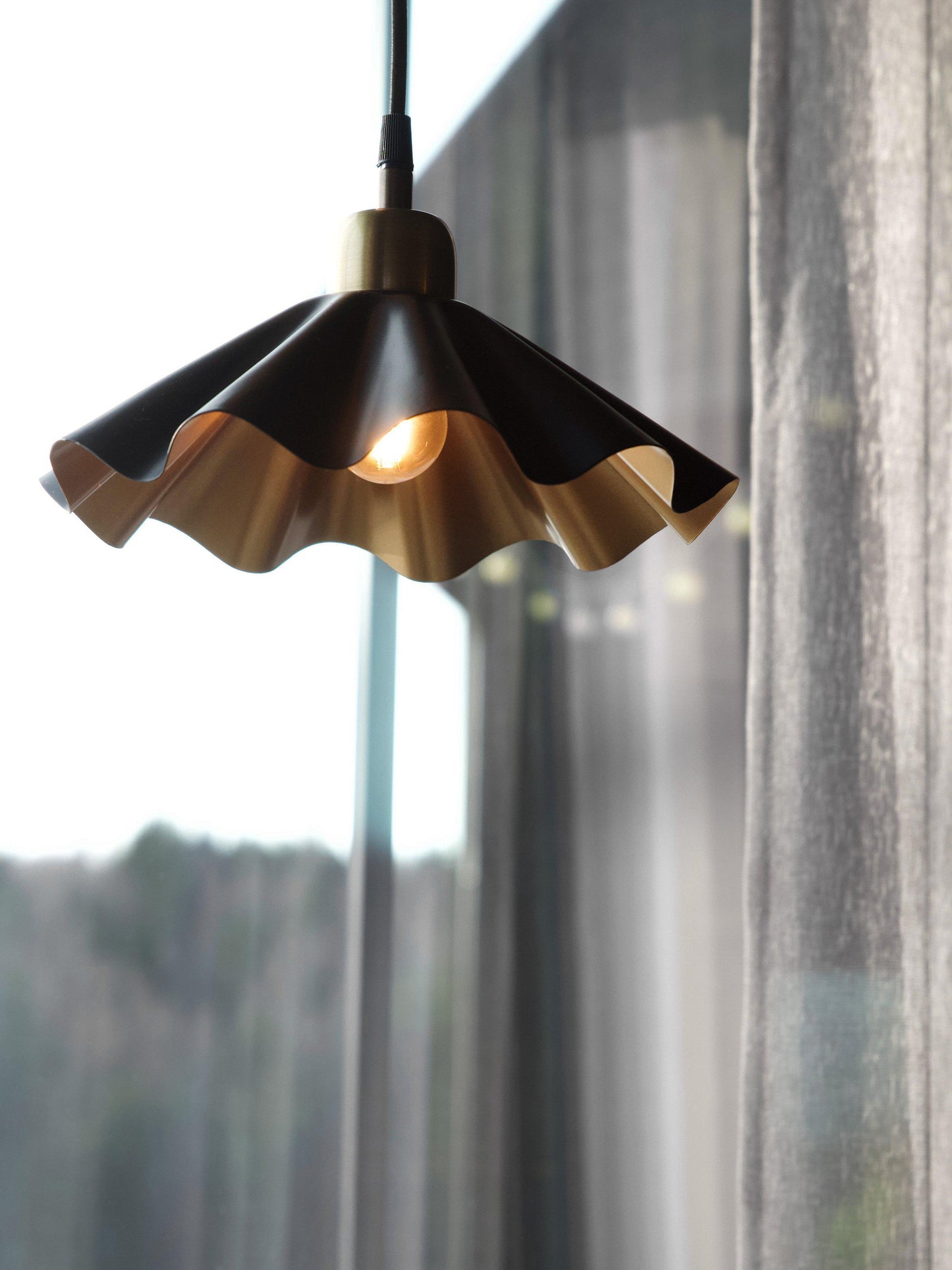 Aira Fönsterlampa Svart/Mässing IP20 25cm