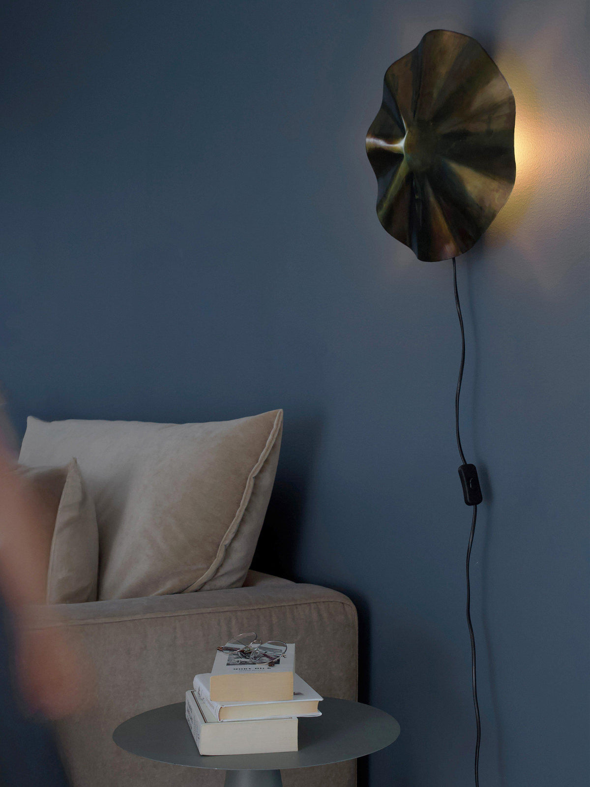 Anibe Lifestyle - Aira Vägglampa Oil Brass IP20 35cm