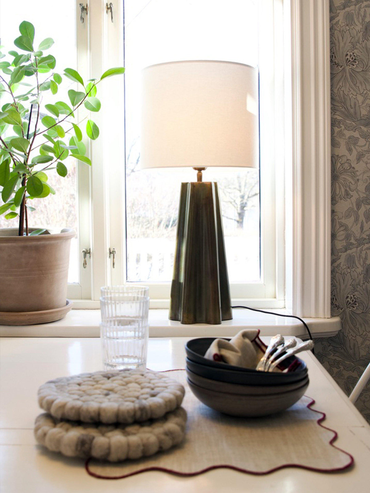 Anibe Lifestyle - Aira Lampfot Oil Brass IP20 44cm