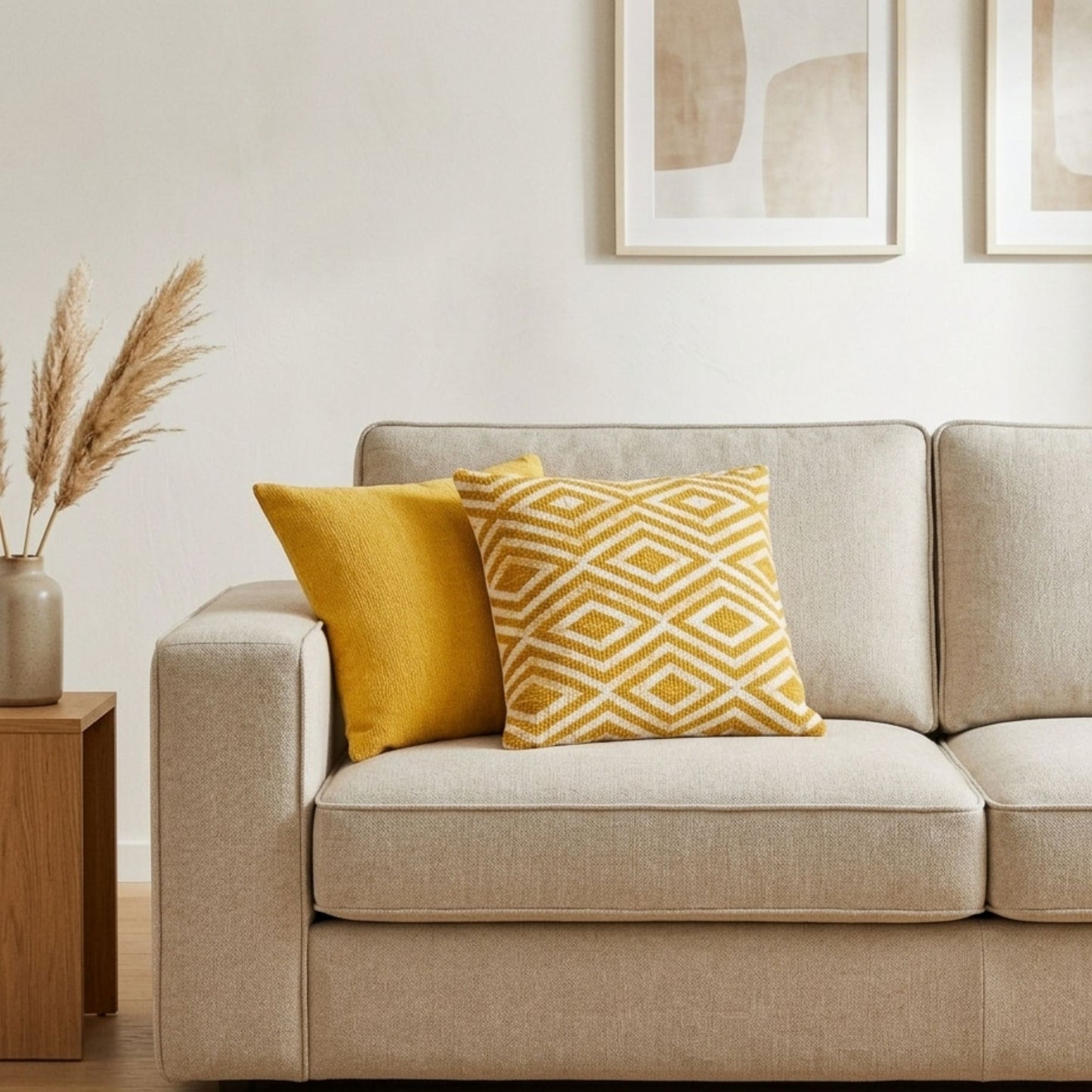 Klassiskt kuddfodral – Mustard Diamonds – 45x45cm
