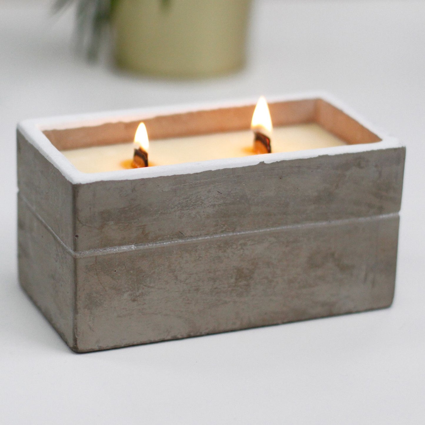 Stort doftljus i betong – Spiced South Sea Lime