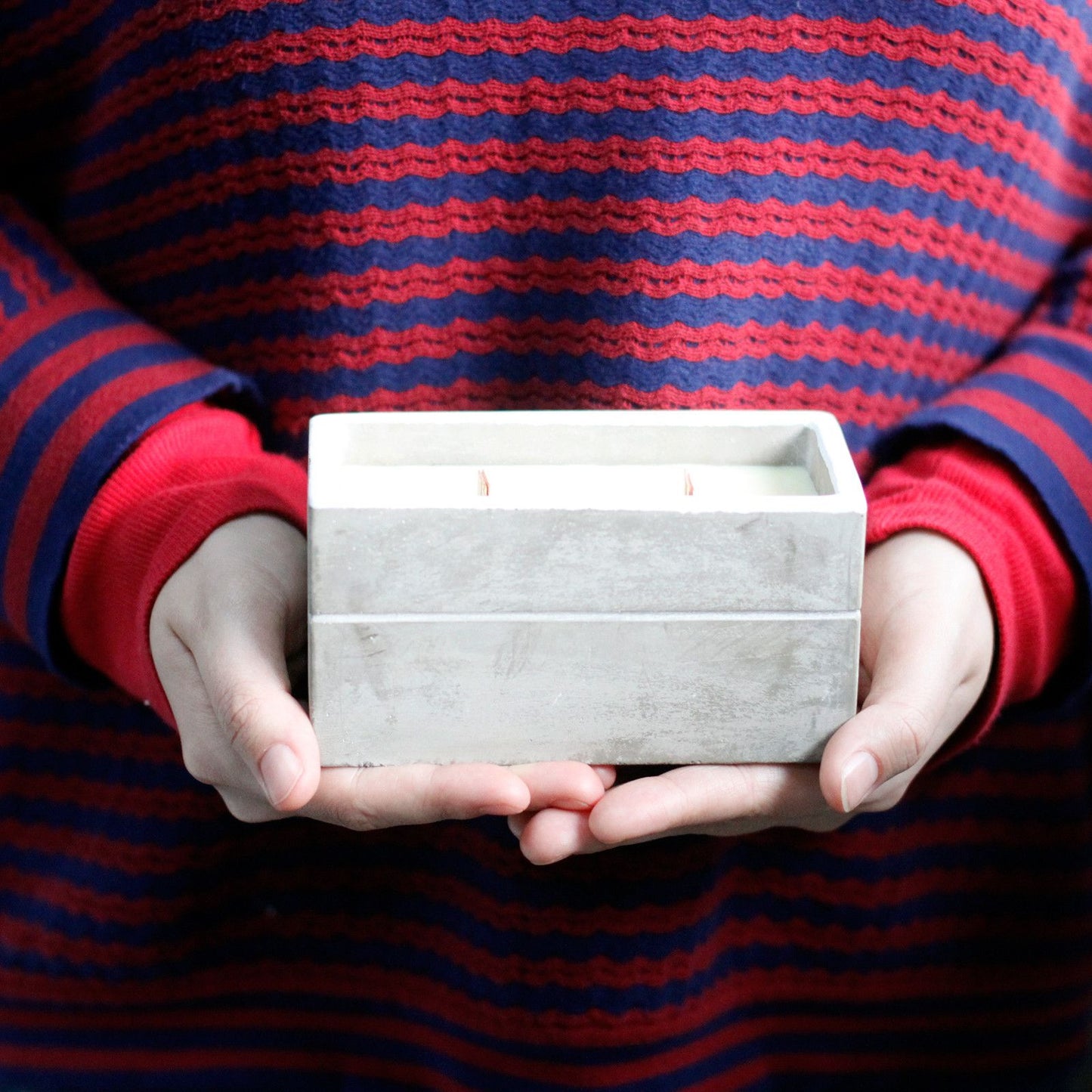 Stort doftljus i betong – Spiced South Sea Lime