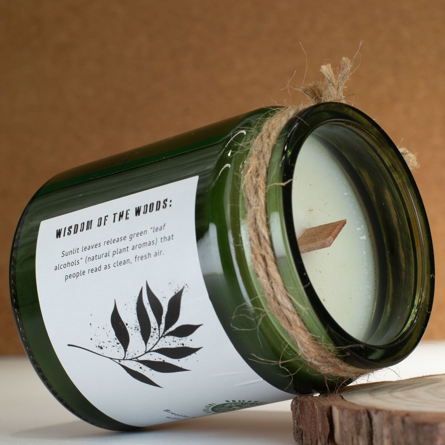 GREENMAN - Woodwick Soy Candle - Leaves and Linen