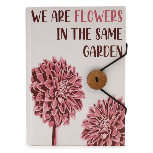 Liten anteckningsbok med rem - Flowers in the same garden