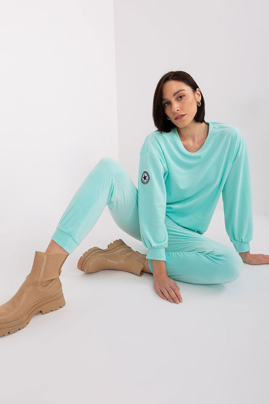 Anibe Lifestyle - Velourset med sweatshirt och smala byxor