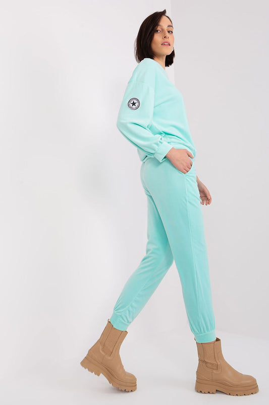 Anibe Lifestyle - Velourset med sweatshirt och smala byxor