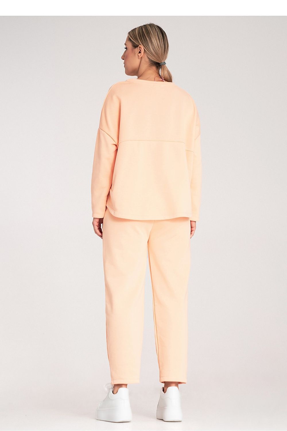 Anibe Lifestyle - Mjukisset med sweatshirt och byxor