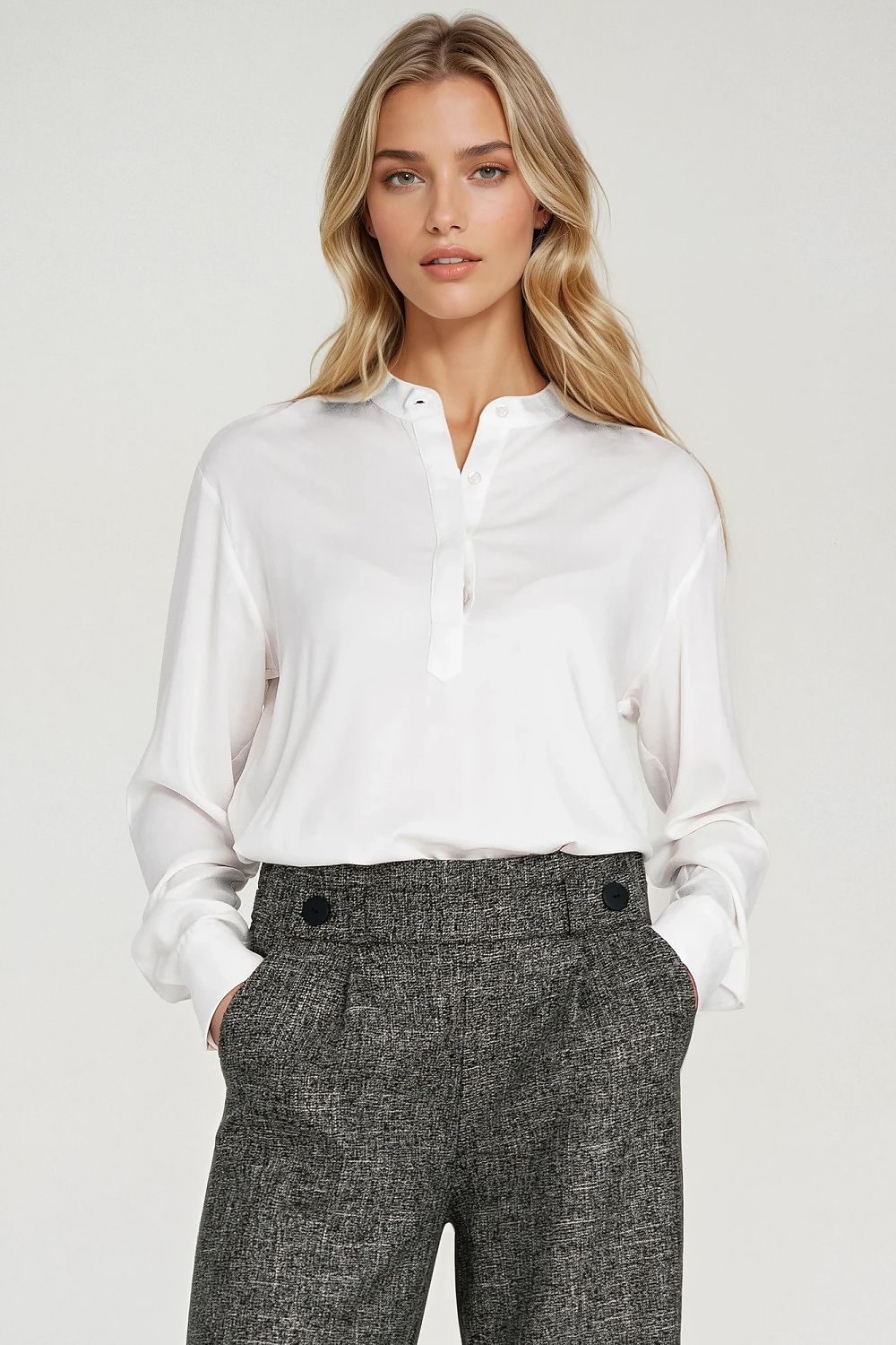Anibe Lifestyle - Oversized blus med polokrage och långa ärmar