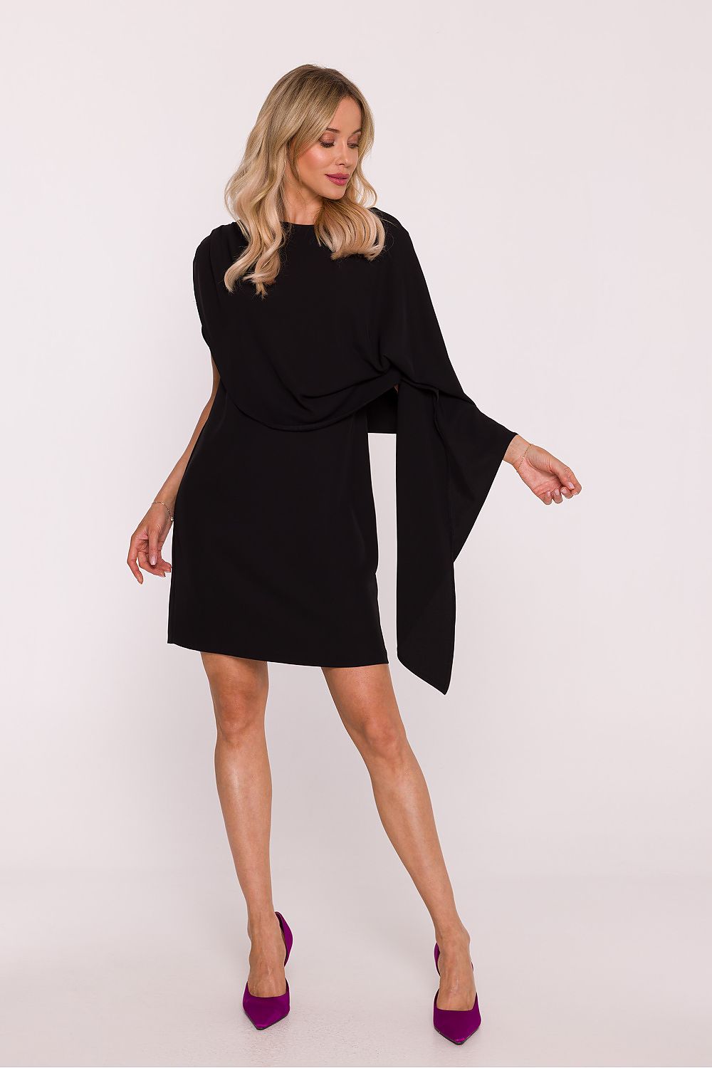 Anibe Lifestyle - Cocktailklänning med asymmetrisk cape