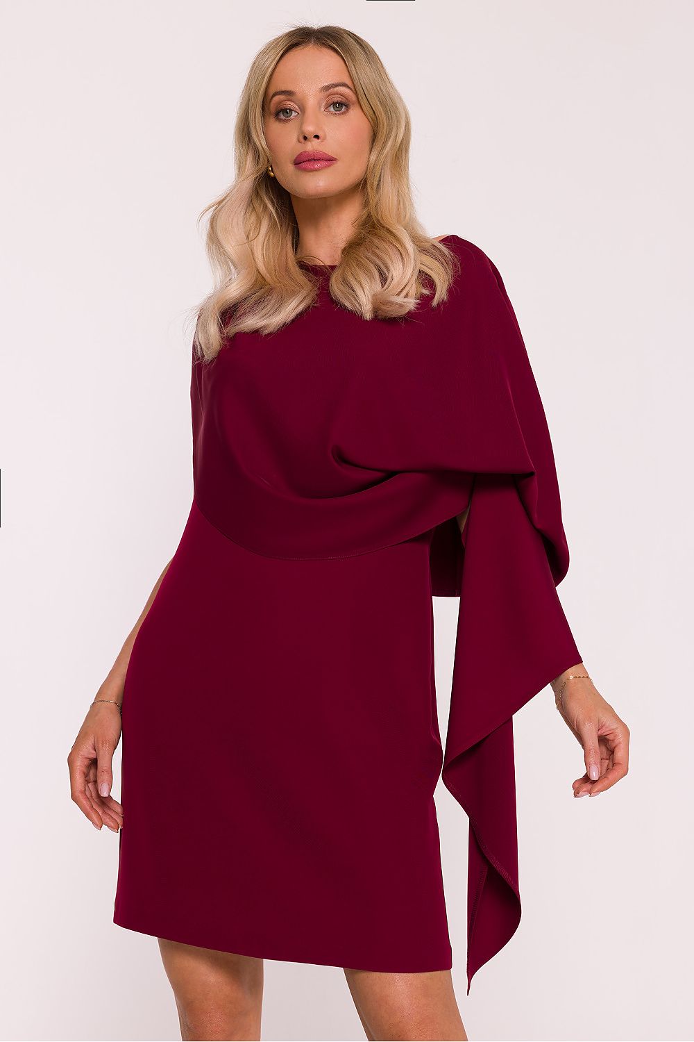 Anibe Lifestyle - Cocktailklänning med asymmetrisk cape