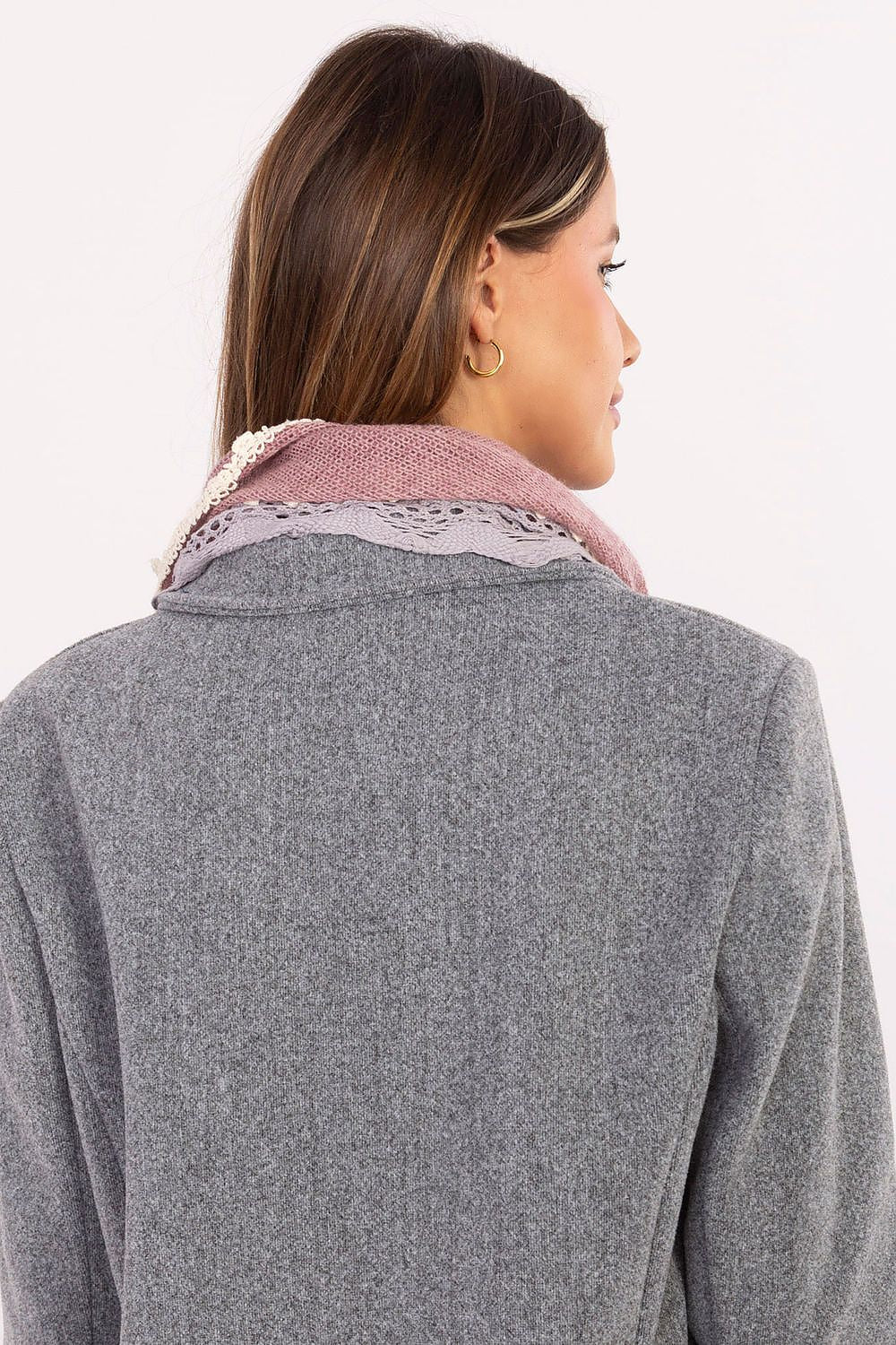 Anibe Lifestyle - Trekantig scarf med spets och pärlfransar
