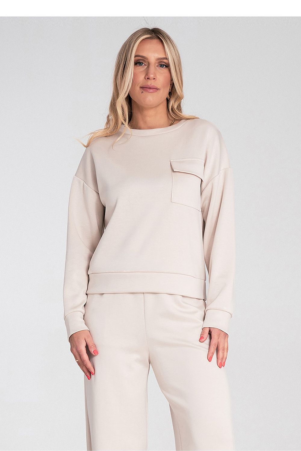 Anibe Lifestyle - Sweatshirt med rund hals och bröstficka