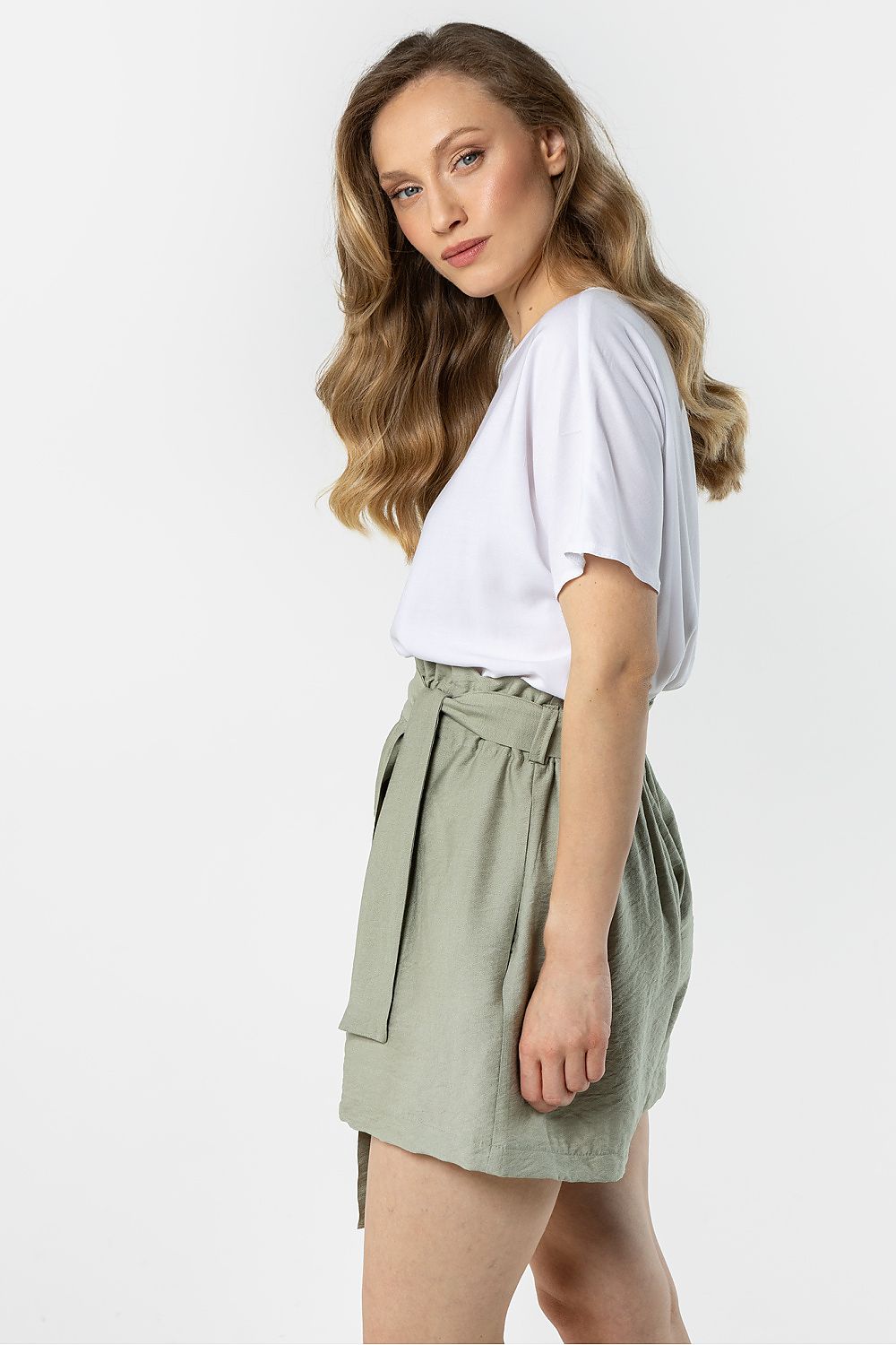 Anibe Lifestyle - Shorts med hög midja och knytband