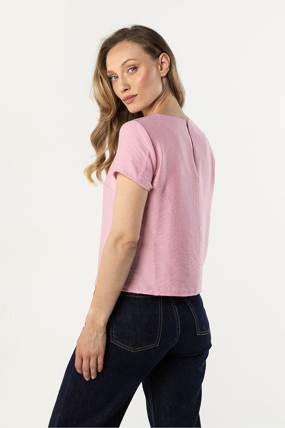 Anibe Lifestyle - Kortärmad topp med satinfinish