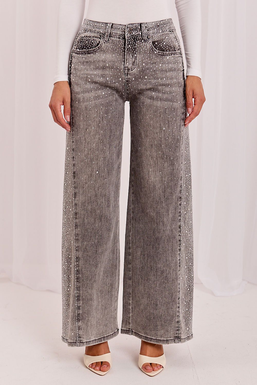Anibe Lifestyle - Wide-leg jeans med strassdekorationer