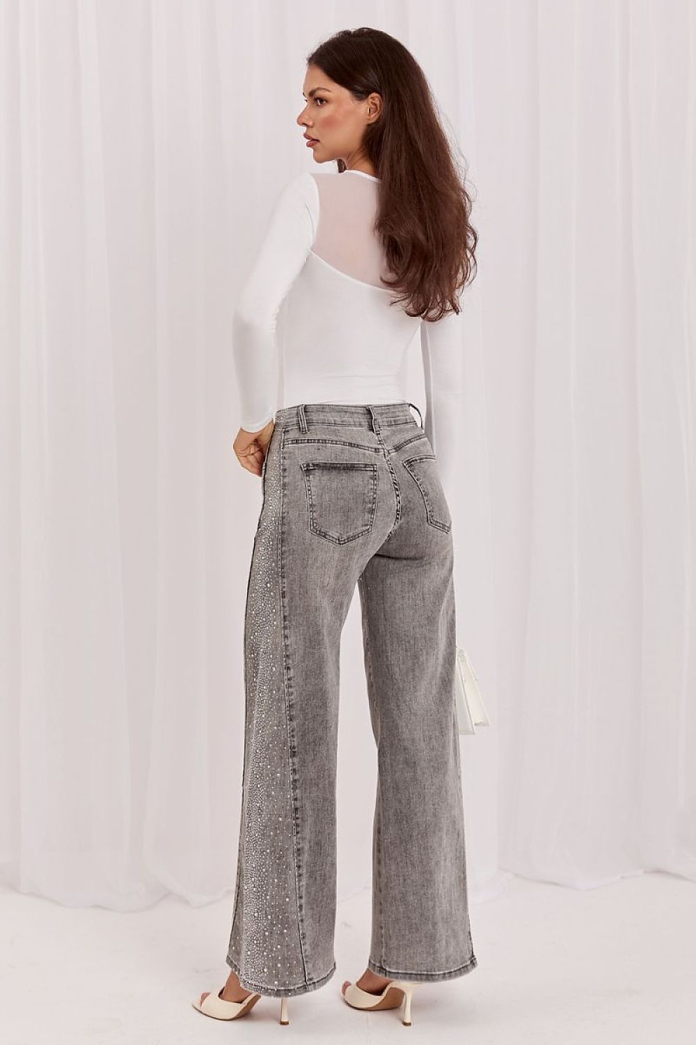 Anibe Lifestyle - Wide-leg jeans med strassdekorationer