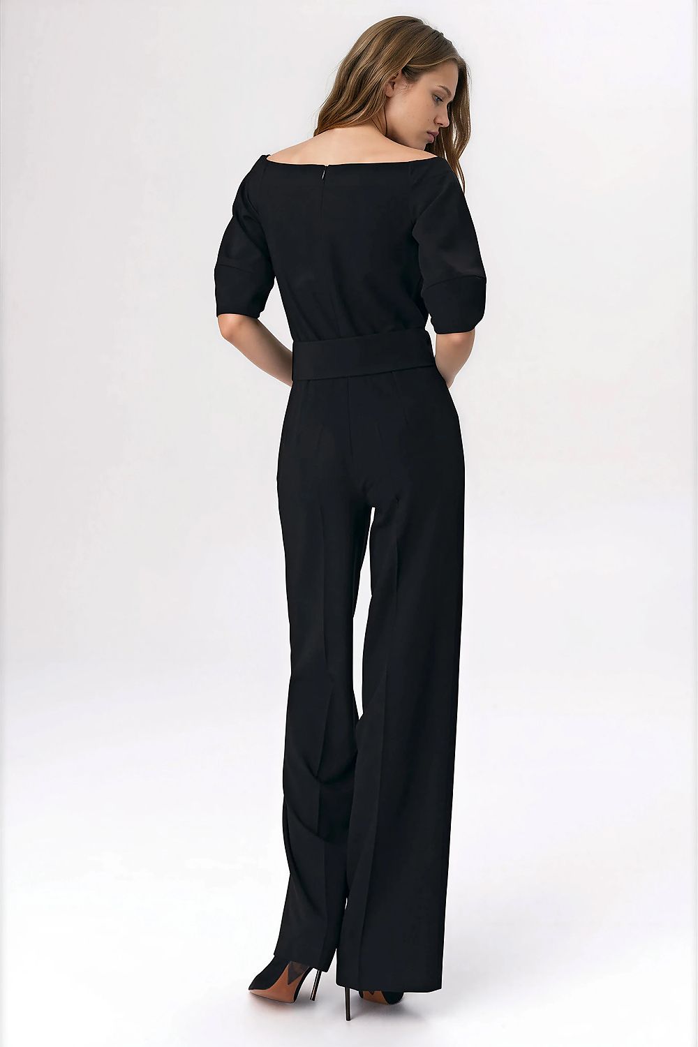 Anibe Lifestyle - Byxdress med cold-shoulder och brett bälte