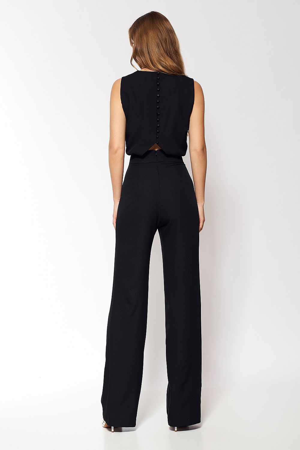 Anibe Lifestyle - Ärmlös byxdress med ryggdetalj